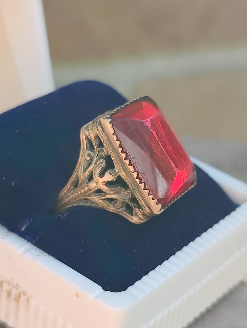 Antique Victorian Gold Filled Red Ruby Glass Stone Ring - Picture 2 of 8